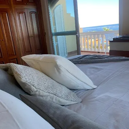 Los Cristianos Beach Front Sunset Villa *