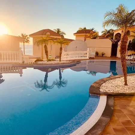 Villa Los Cristianos Beach Front Sunset Villa *